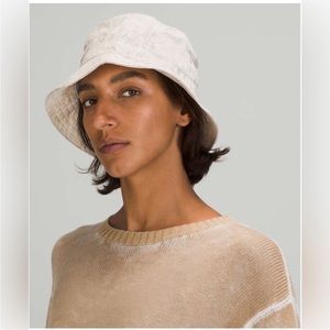 Lululemon On My Level Bucket Hat in Aquila White Opal Multi Size S/M